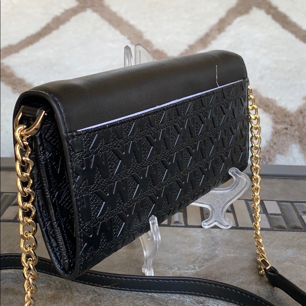 MICHAEL KORS JET SET ITEM LG WALLET ON A CHAIN - Picture 11 of 16